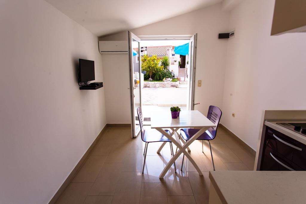 Filip Apartment Omiš Zimmer foto