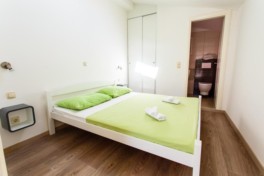 Filip Apartment Omiš Zimmer foto