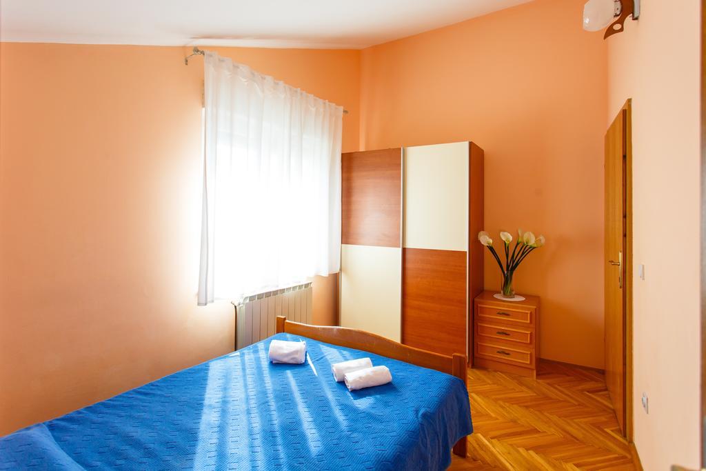 Filip Apartment Omiš Zimmer foto