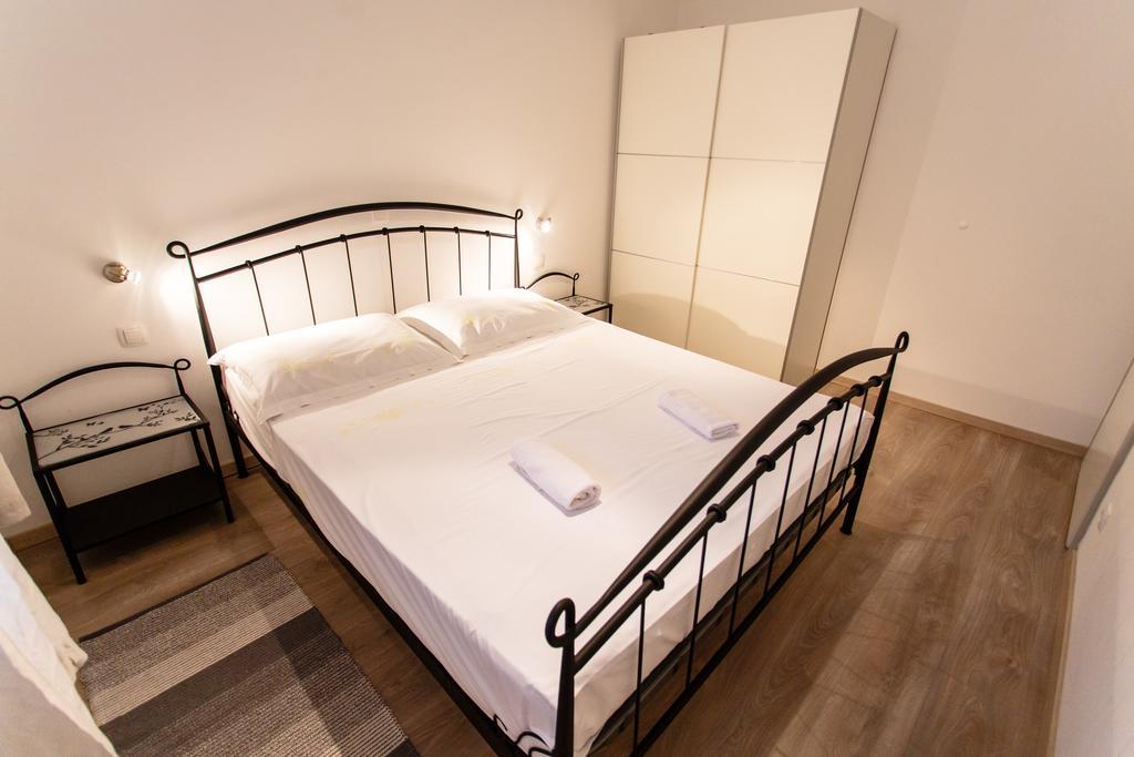 Filip Apartment Omiš Zimmer foto